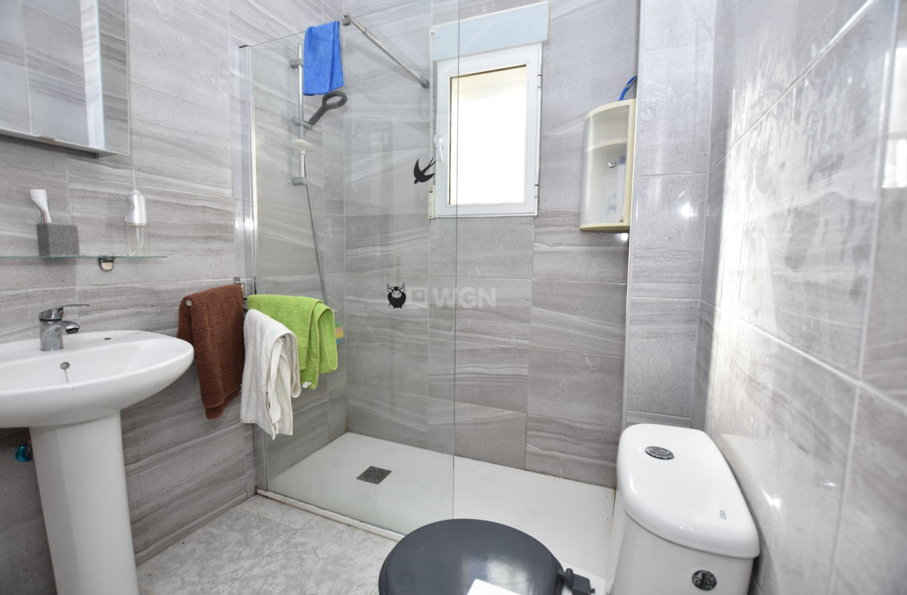 Odsprzedaż - Kamienica - Algorfa - Inland