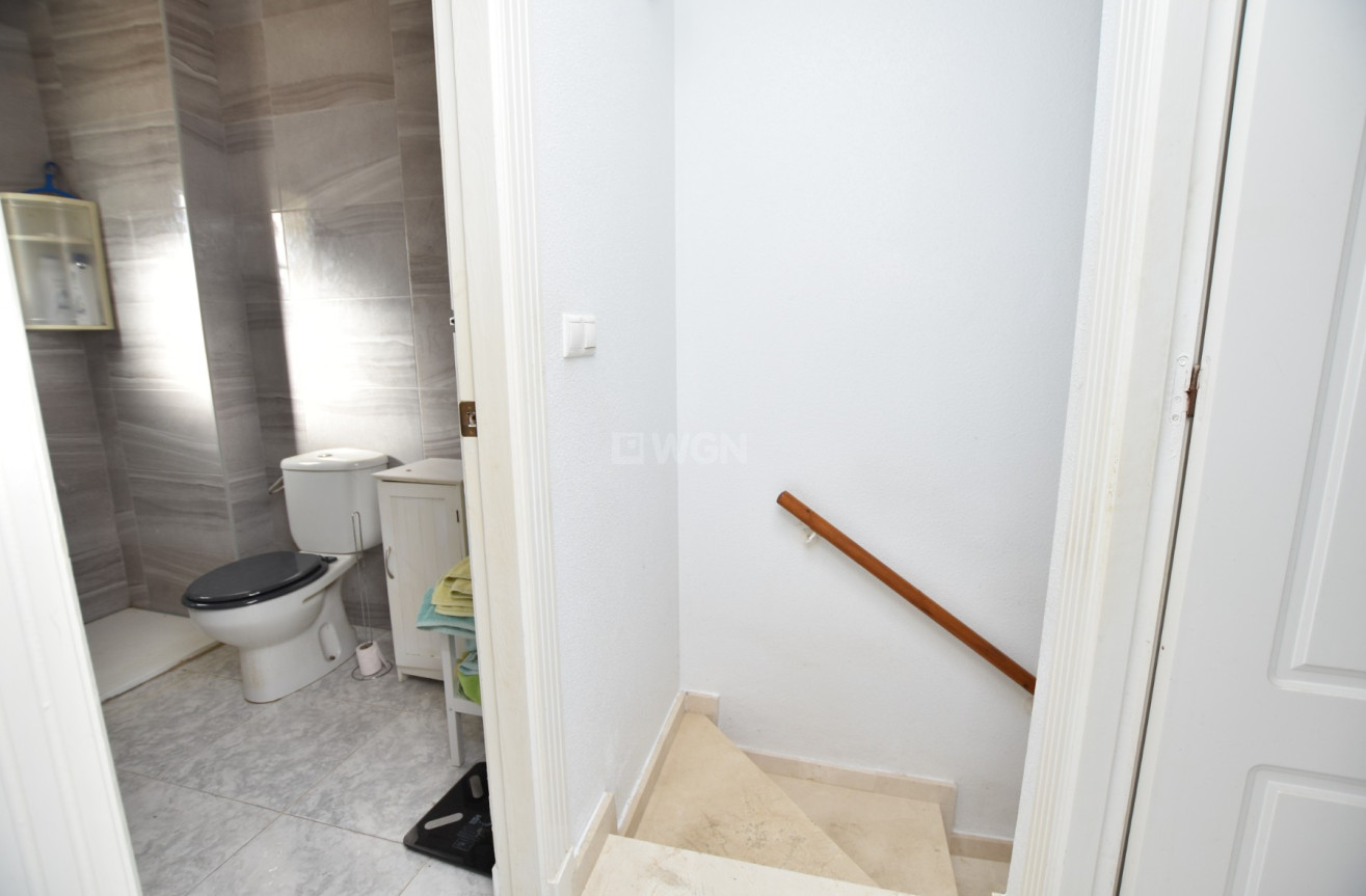 Odsprzedaż - Kamienica - Algorfa - Inland