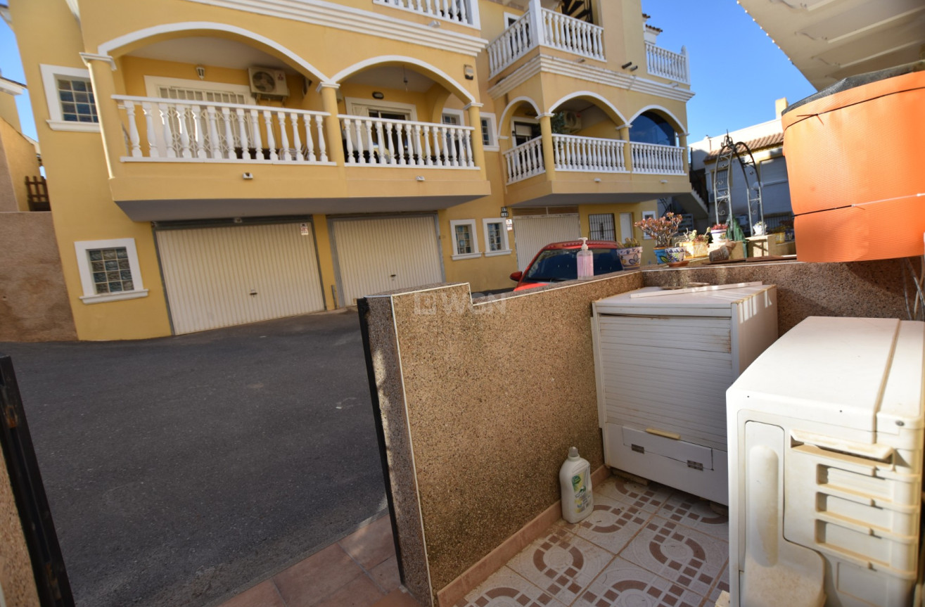 Odsprzedaż - Kamienica - Algorfa - Inland