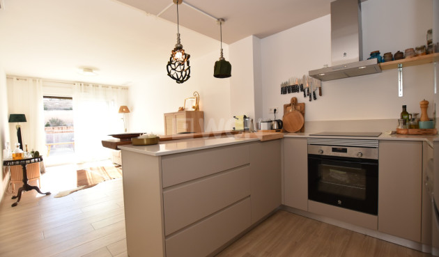 Odsprzedaż - Mieszkanie w bloku - Vistabella Golf Entre Naranjos - Inland