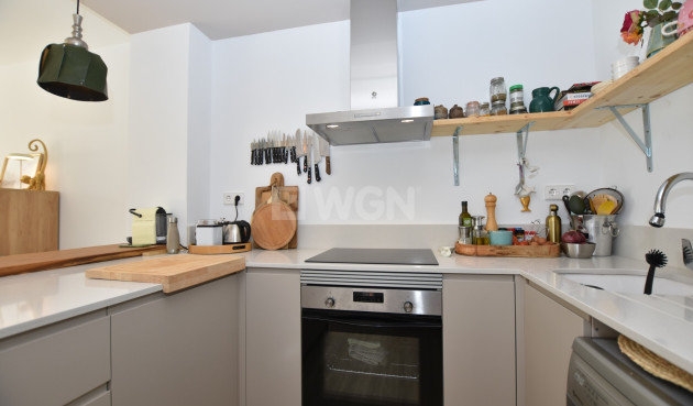 Odsprzedaż - Mieszkanie w bloku - Vistabella Golf Entre Naranjos - Inland