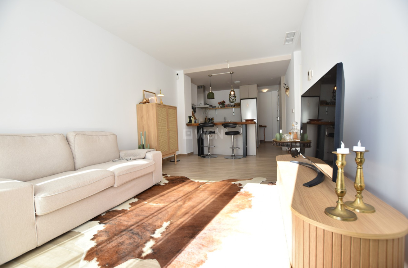 Odsprzedaż - Mieszkanie w bloku - Vistabella Golf Entre Naranjos - Inland