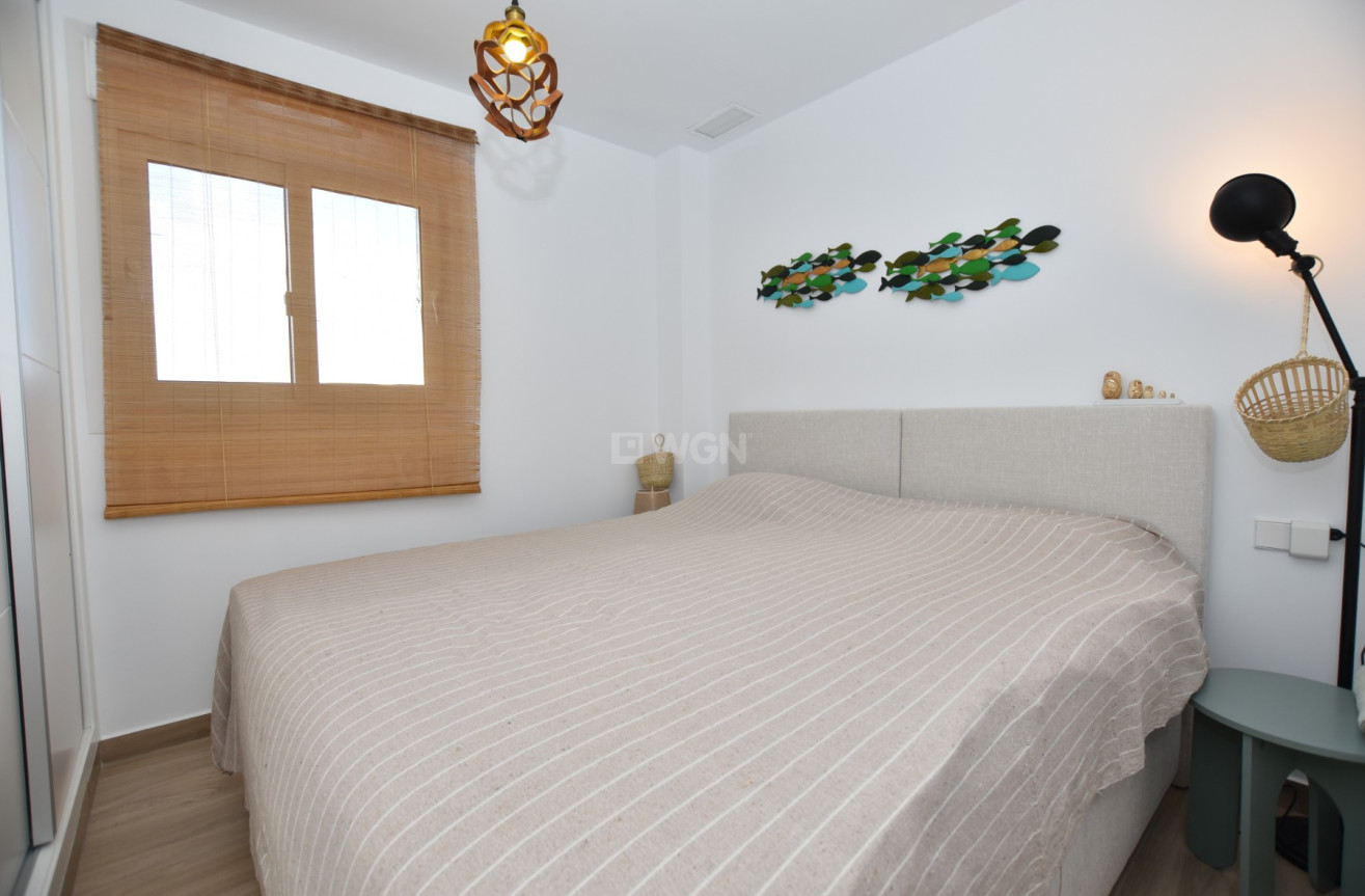 Odsprzedaż - Mieszkanie w bloku - Vistabella Golf Entre Naranjos - Inland