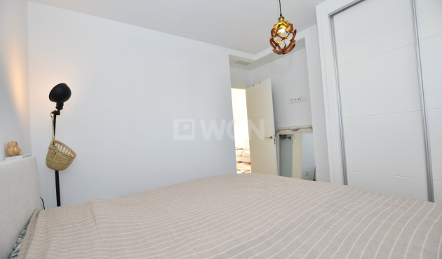 Odsprzedaż - Mieszkanie w bloku - Vistabella Golf Entre Naranjos - Inland