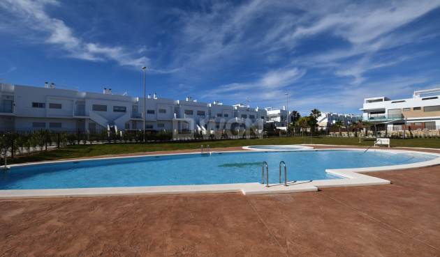 Odsprzedaż - Mieszkanie w bloku - Vistabella Golf Entre Naranjos - Inland