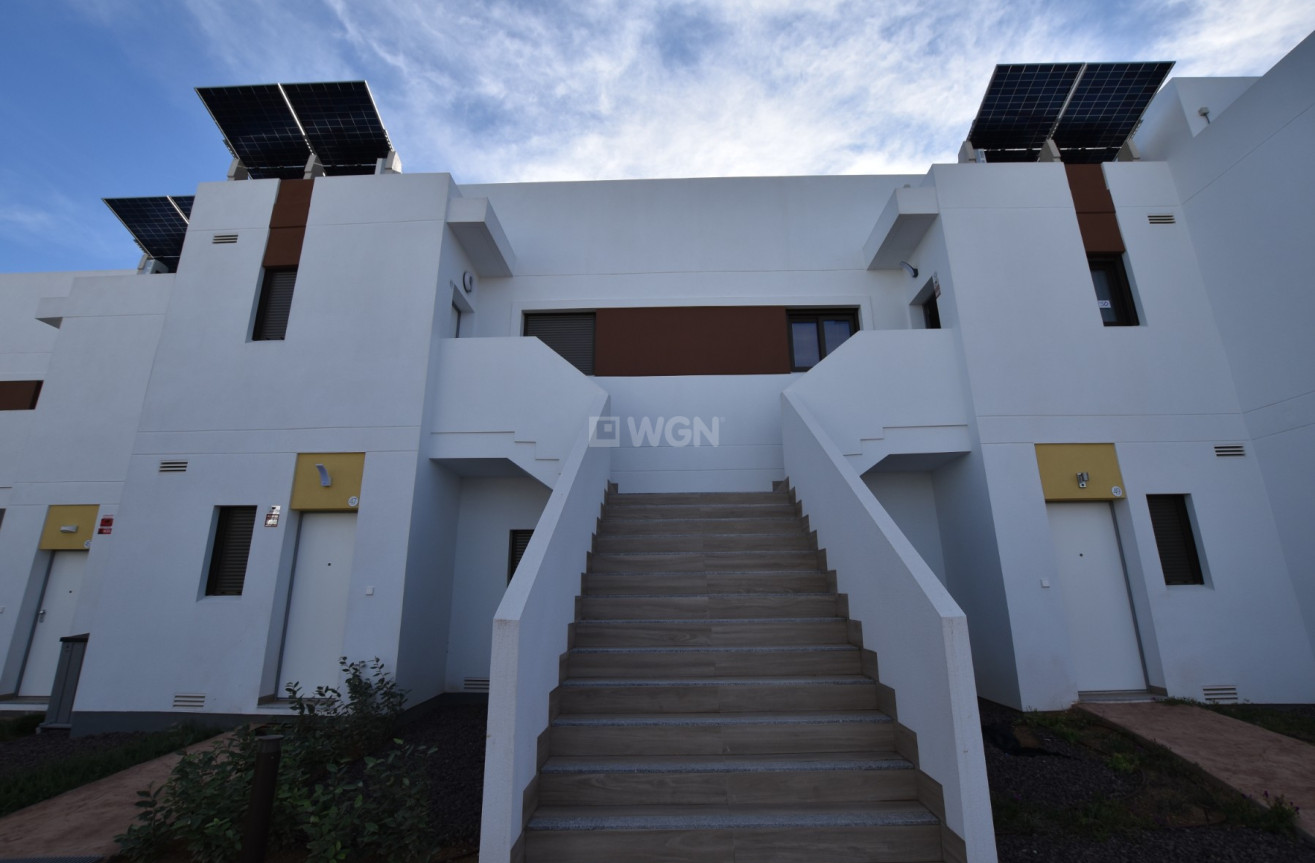 Odsprzedaż - Mieszkanie w bloku - Vistabella Golf Entre Naranjos - Inland