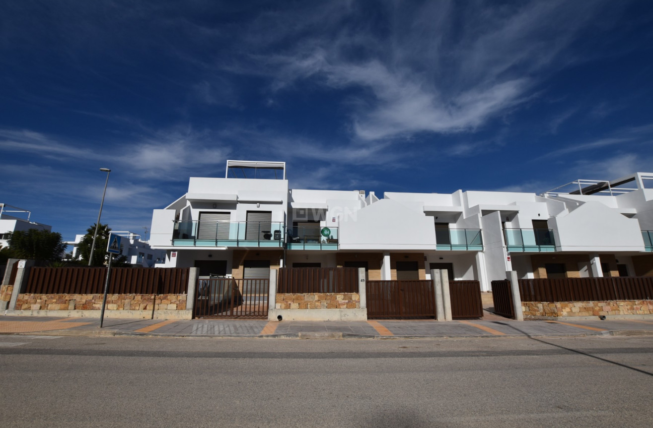 Odsprzedaż - Mieszkanie w bloku - Vistabella Golf Entre Naranjos - Inland