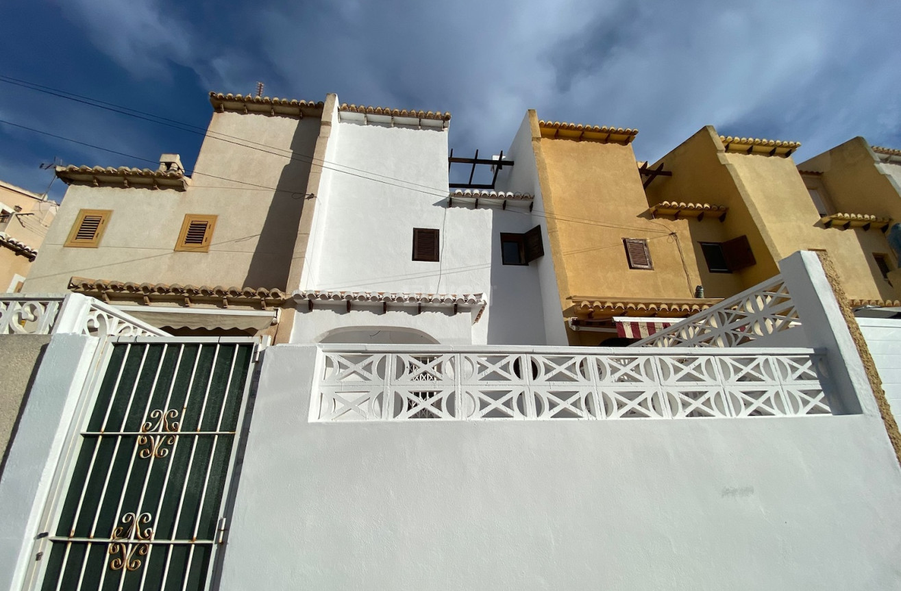 Odsprzedaż - Kamienica - Los Balcones - Costa Blanca
