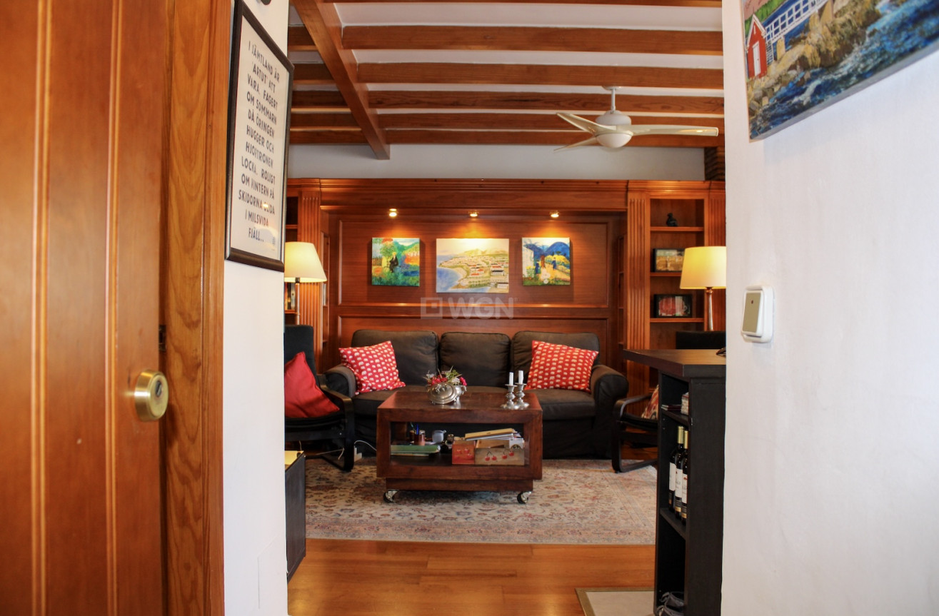 Odsprzedaż - Mieszkanie w bloku - Nerja - Costa del Sol