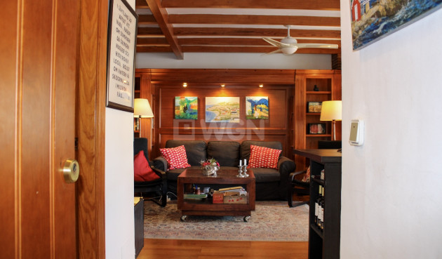 Odsprzedaż - Mieszkanie w bloku - Nerja - Costa del Sol