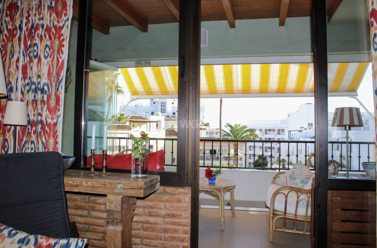 Odsprzedaż - Mieszkanie w bloku - Nerja - Costa del Sol