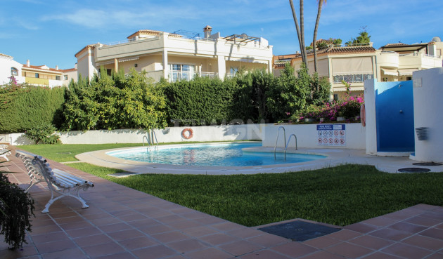 Odsprzedaż - Mieszkanie w bloku - Nerja - Costa del Sol