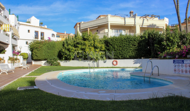 Odsprzedaż - Mieszkanie w bloku - Nerja - Costa del Sol