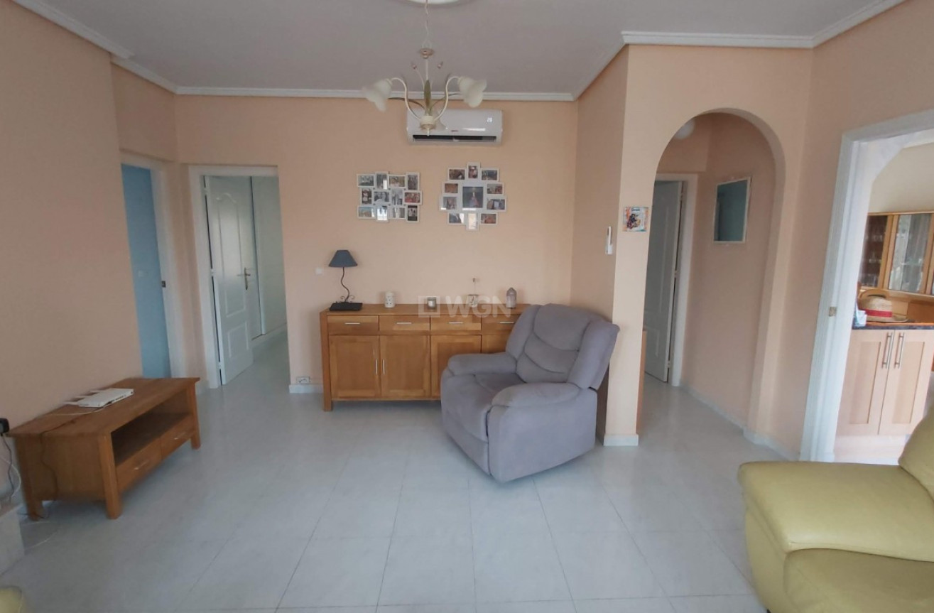 Odsprzedaż - Villa - Benimar - Costa Blanca