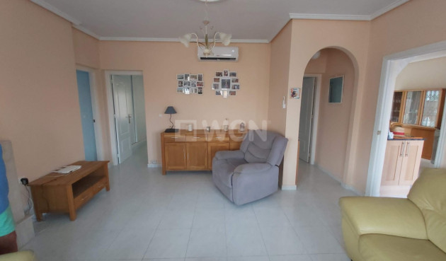 Odsprzedaż - Villa - Benimar - Costa Blanca