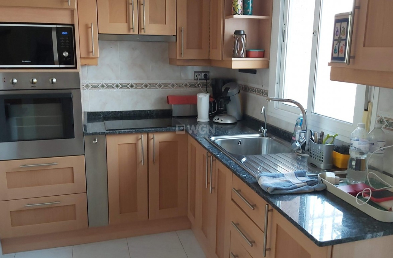 Odsprzedaż - Villa - Benimar - Costa Blanca