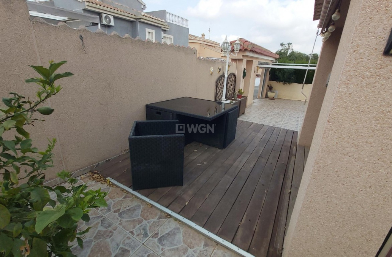 Odsprzedaż - Villa - Benimar - Costa Blanca