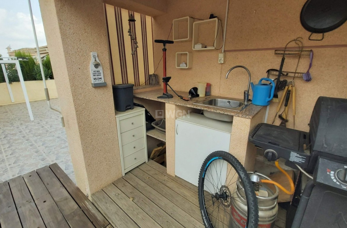 Odsprzedaż - Villa - Benimar - Costa Blanca