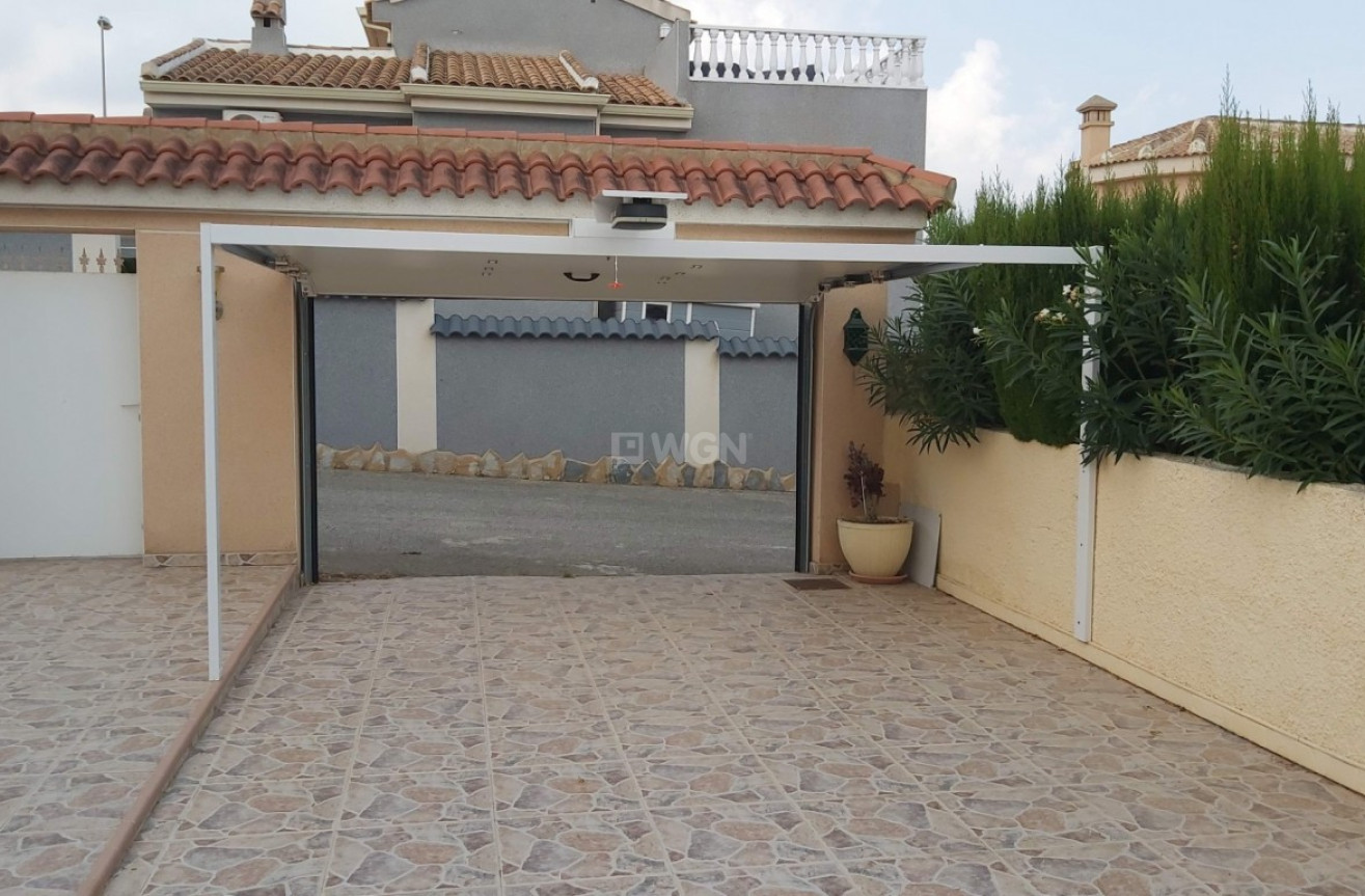 Odsprzedaż - Villa - Benimar - Costa Blanca