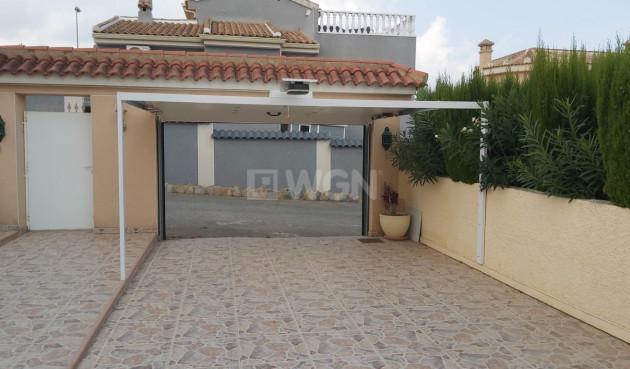 Odsprzedaż - Villa - Benimar - Costa Blanca