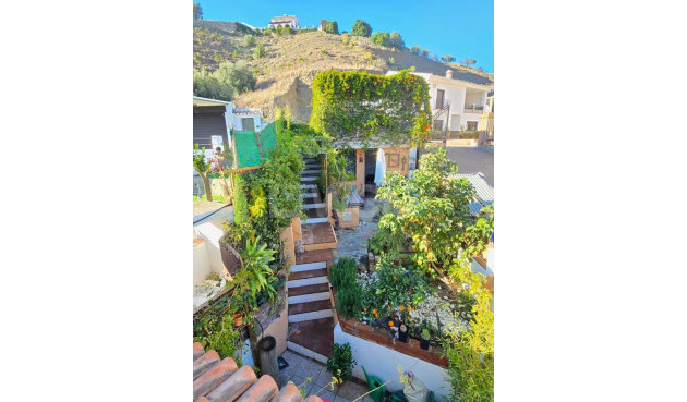 Odsprzedaż - Kamienica - Vinuela - Inland