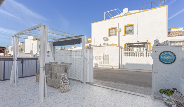 Odsprzedaż - Villa - Orihuela Costa - Costa Blanca