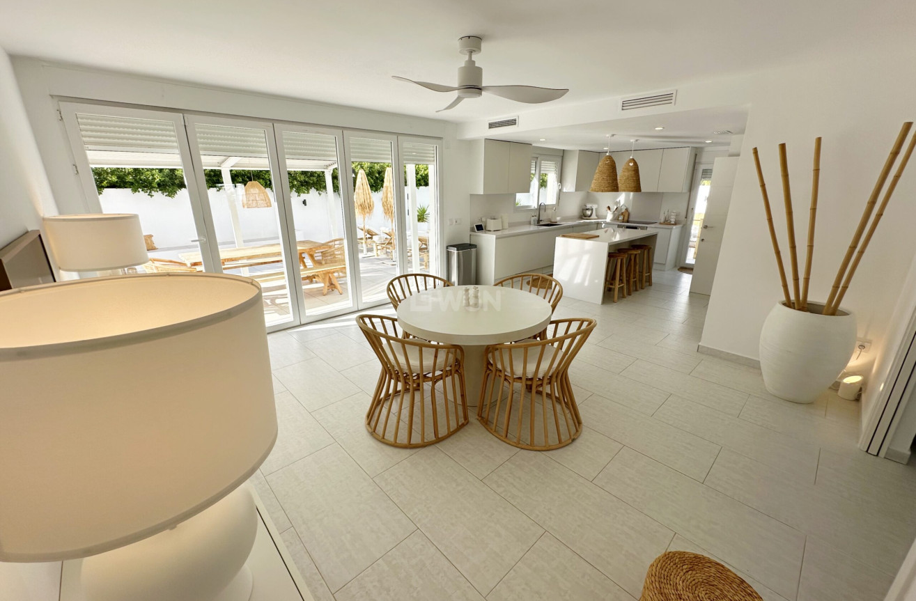 Odsprzedaż - Villa - Mar Menor Golf Resort - Inland