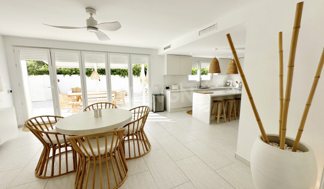 Odsprzedaż - Villa - Mar Menor Golf Resort - Inland