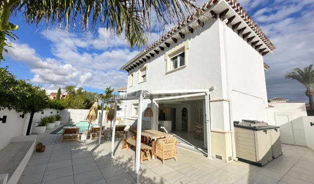 Odsprzedaż - Villa - Mar Menor Golf Resort - Inland