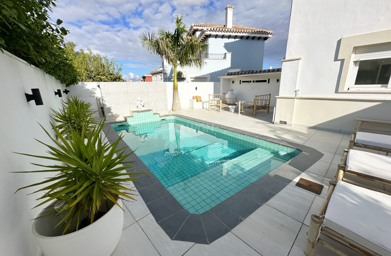 Odsprzedaż - Villa - Mar Menor Golf Resort - Inland