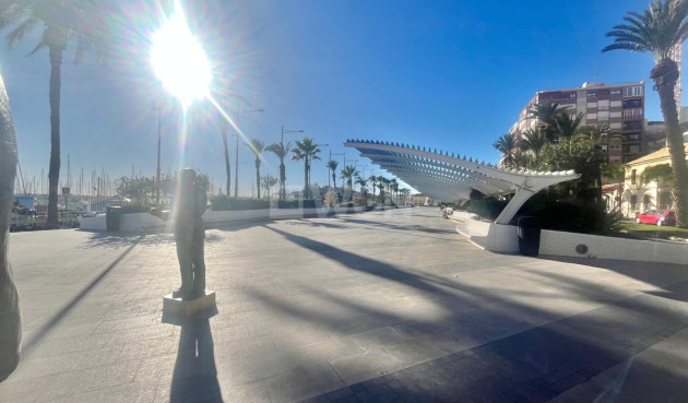 Odsprzedaż - Reklama w telewizji - Torrevieja - Centro