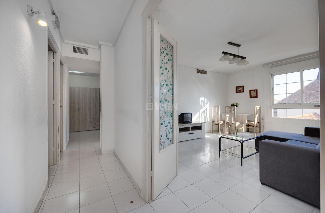 Odsprzedaż - Mieszkanie w bloku - Torrevieja - Centro