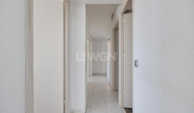 Odsprzedaż - Mieszkanie w bloku - Torrevieja - Centro