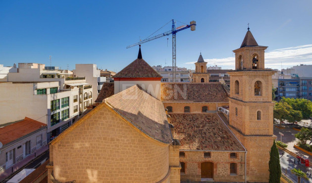 Odsprzedaż - Mieszkanie w bloku - Torrevieja - Centro