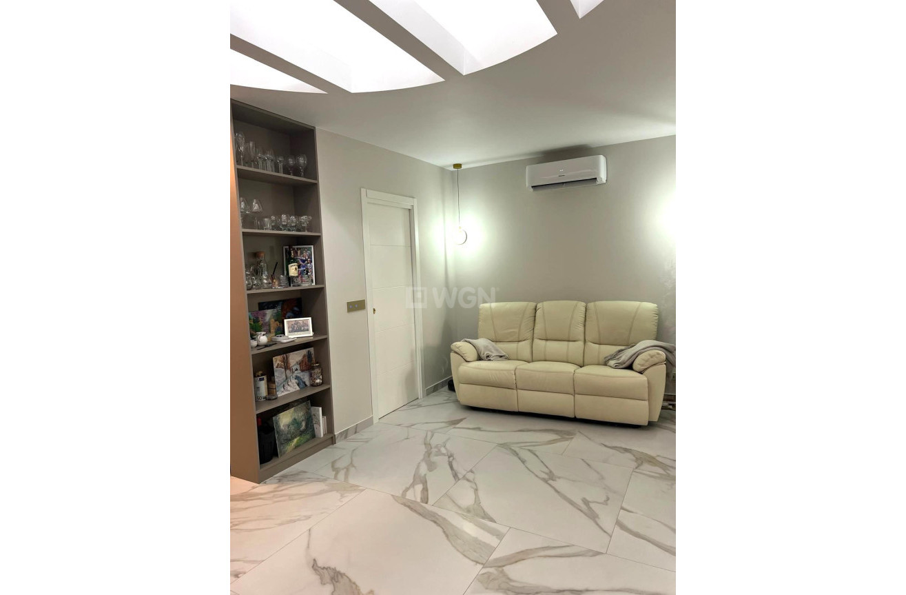 Odsprzedaż - Villa - Orihuela Costa - Playa Flamenca