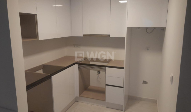 Odsprzedaż - Kamienica - Torrevieja - aguas nuevas