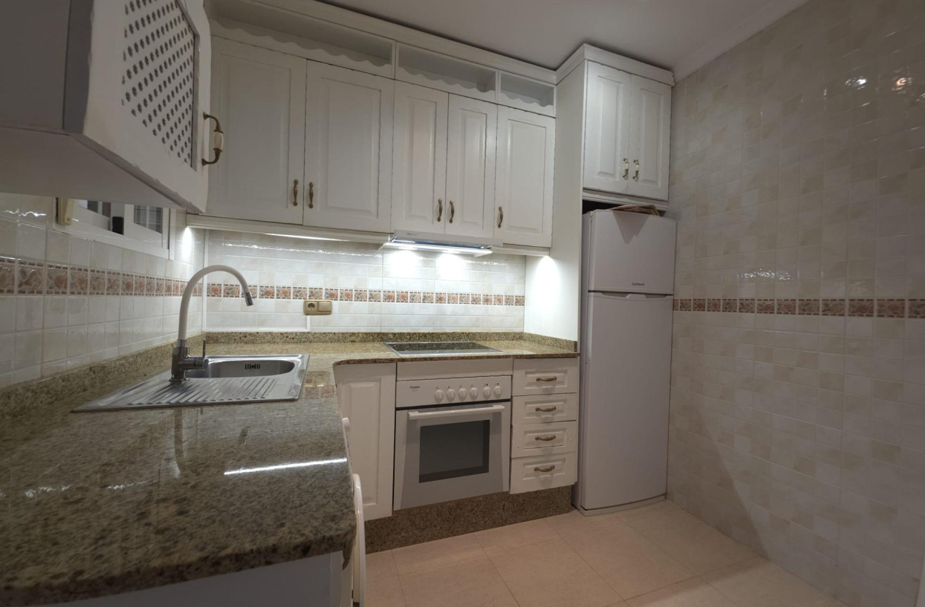 Odsprzedaż - Mieszkanie w bloku - Orihuela Costa - Lomas De Cabo Roig-los Dolses