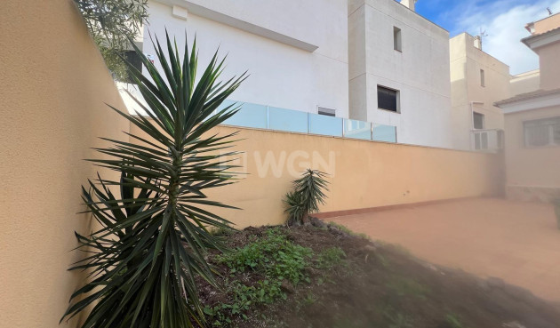 Odsprzedaż - Villa - Orihuela Costa - Villamartín-las Filipinas