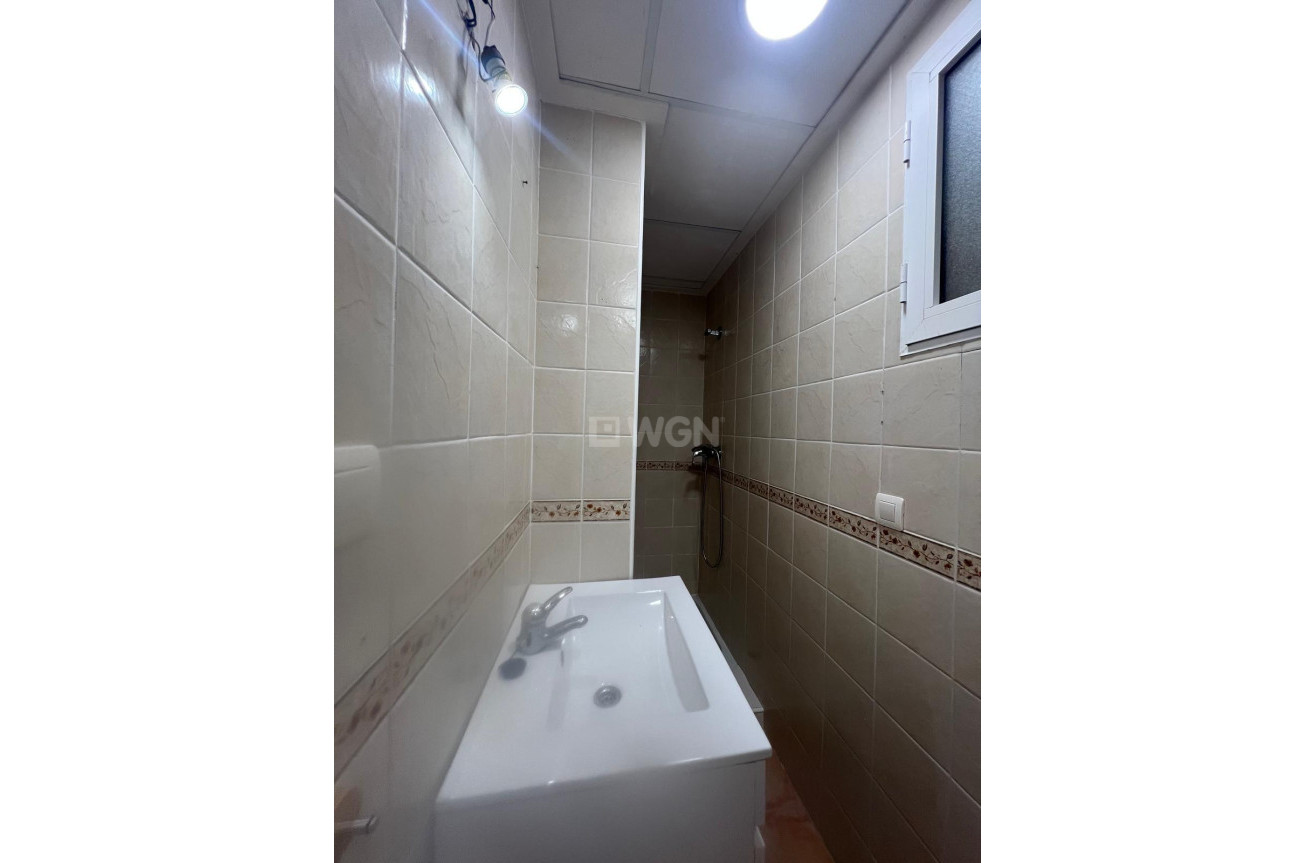 Odsprzedaż - Villa - Orihuela Costa - Villamartín-las Filipinas