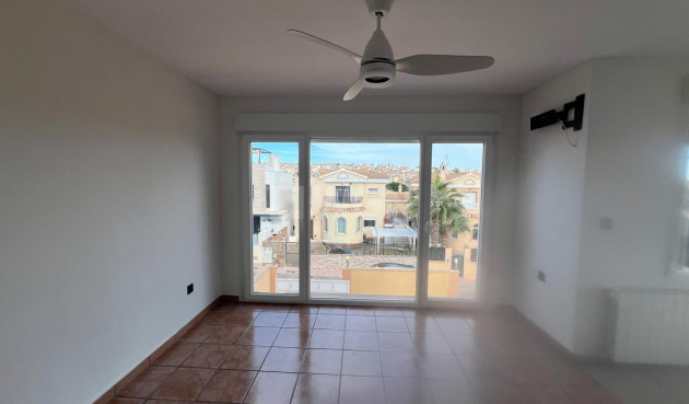 Odsprzedaż - Villa - Orihuela Costa - Villamartín-las Filipinas