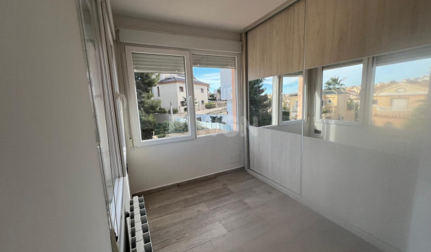 Odsprzedaż - Villa - Orihuela Costa - Villamartín-las Filipinas