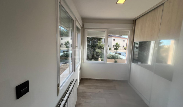 Odsprzedaż - Villa - Orihuela Costa - Villamartín-las Filipinas