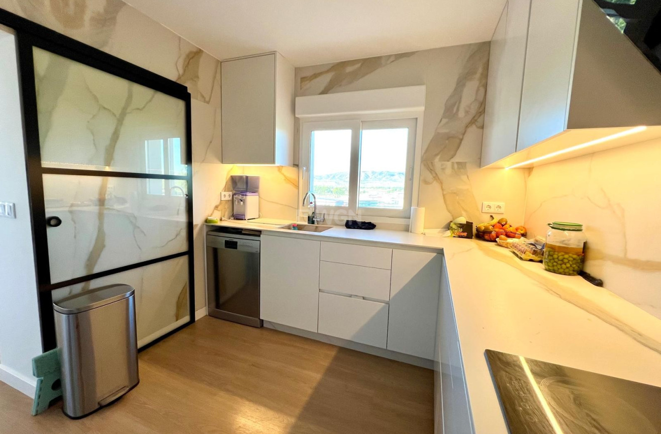 Odsprzedaż - Villa - Elda - Inland