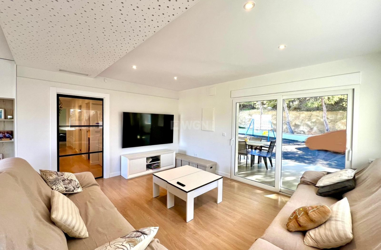 Odsprzedaż - Villa - Elda - Inland