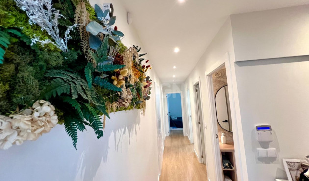 Odsprzedaż - Villa - Elda - Inland