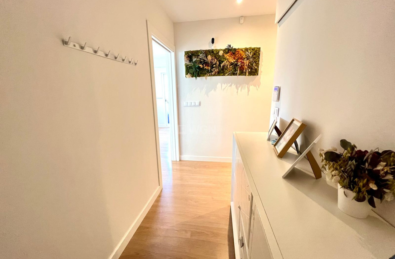 Odsprzedaż - Villa - Elda - Inland