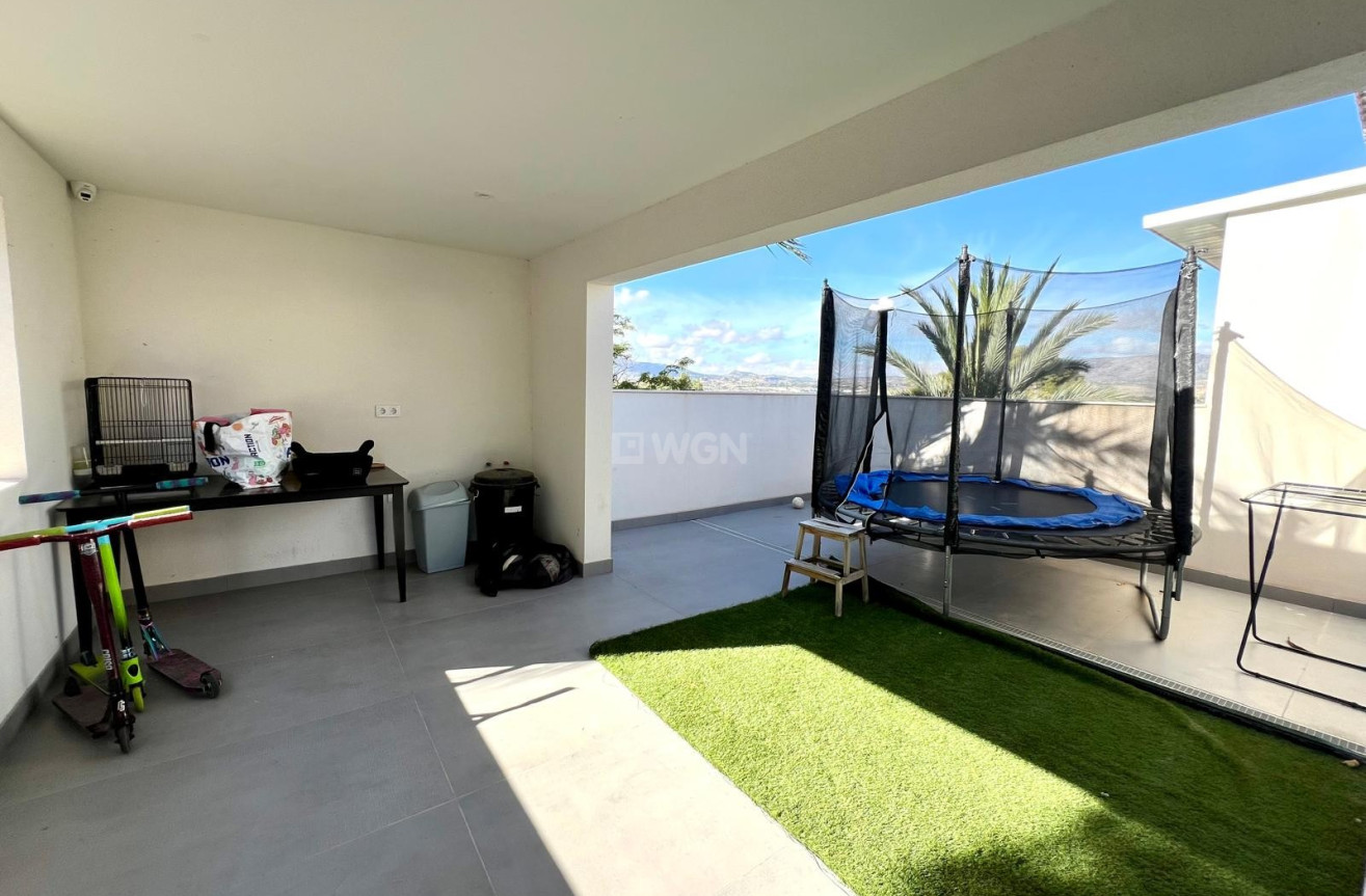 Odsprzedaż - Villa - Elda - Inland