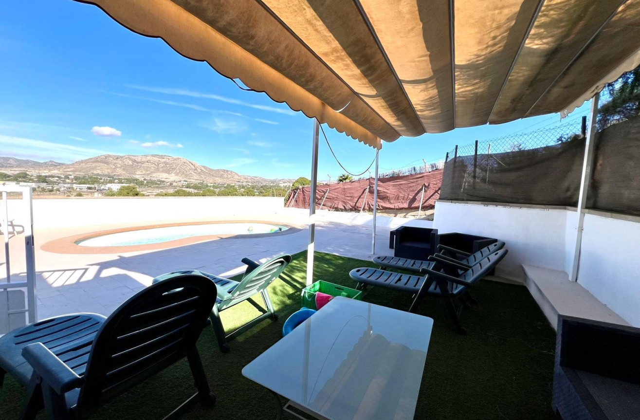 Odsprzedaż - Villa - Elda - Inland