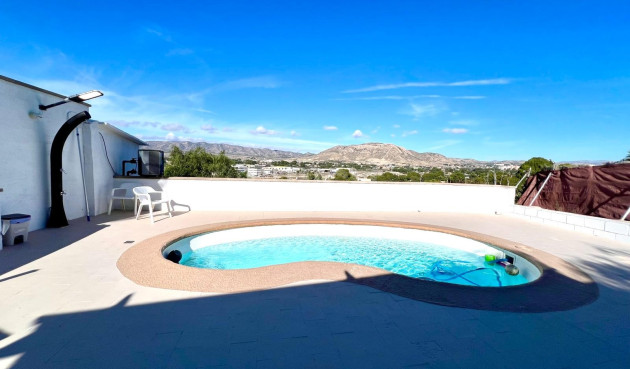 Odsprzedaż - Villa - Elda - Inland