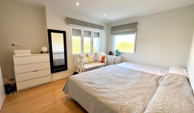 Odsprzedaż - Villa - Elda - Inland